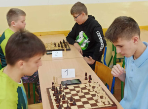 SZACH MAT UCZNIOWIE SP 1 – MISTRZAMI POWIATU !